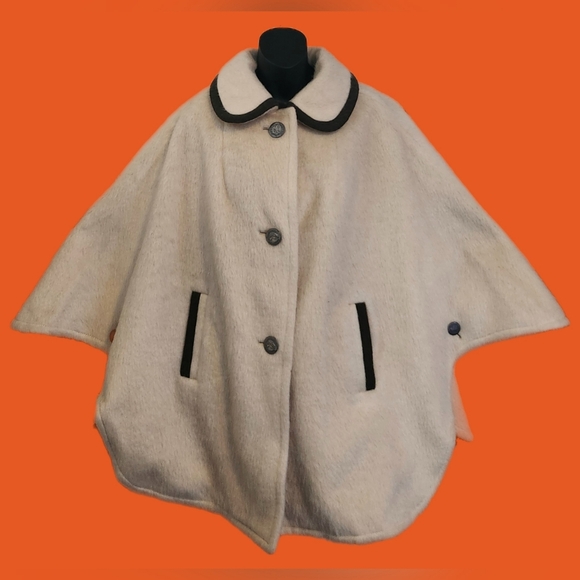 HANDCRAFTED VINTAGE LODENFREY CREAM WOOL WITH BROWN TRIM AUSTRIAN CAPE - Picture 7 of 7